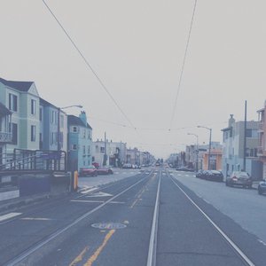 AV无码专区尤酸乳
